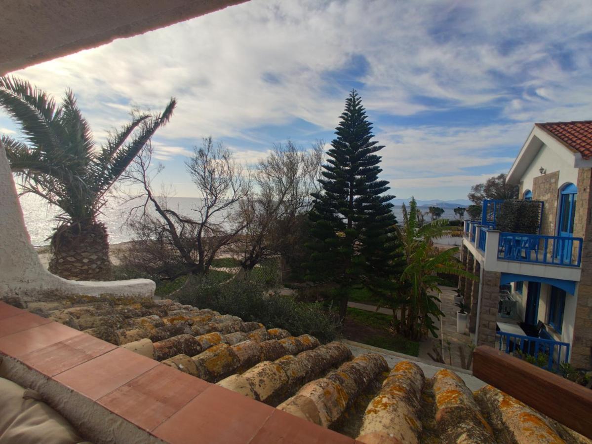In Front Of The Beach - La Terrazza Sul Mare Flumini di Quartu Exterior foto