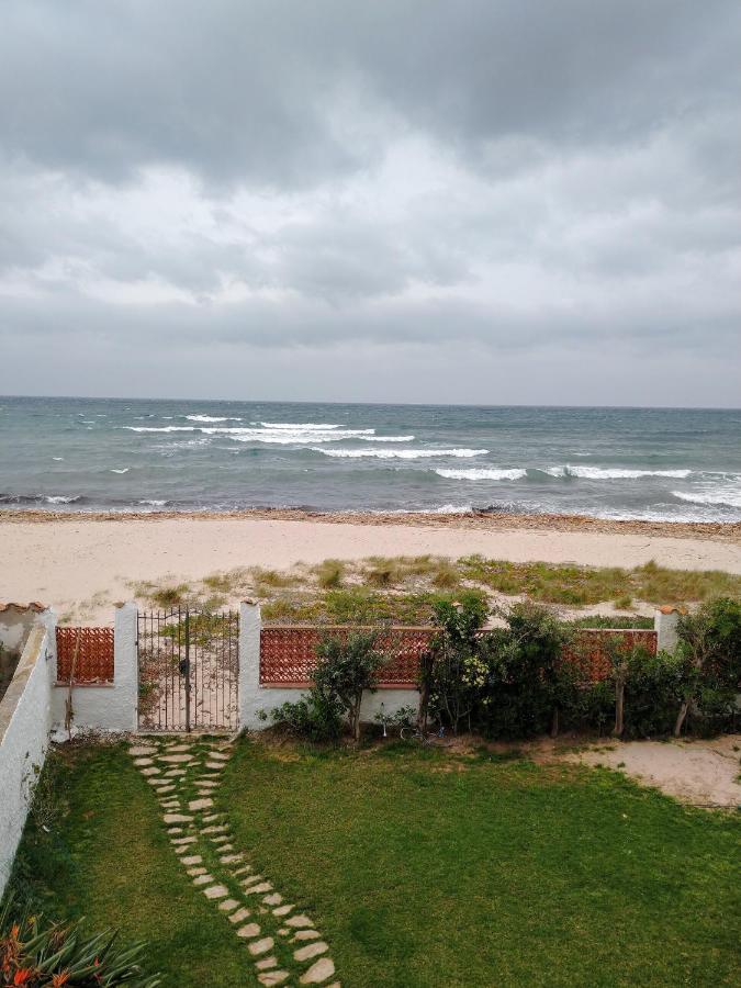 In Front Of The Beach - La Terrazza Sul Mare Flumini di Quartu Exterior foto